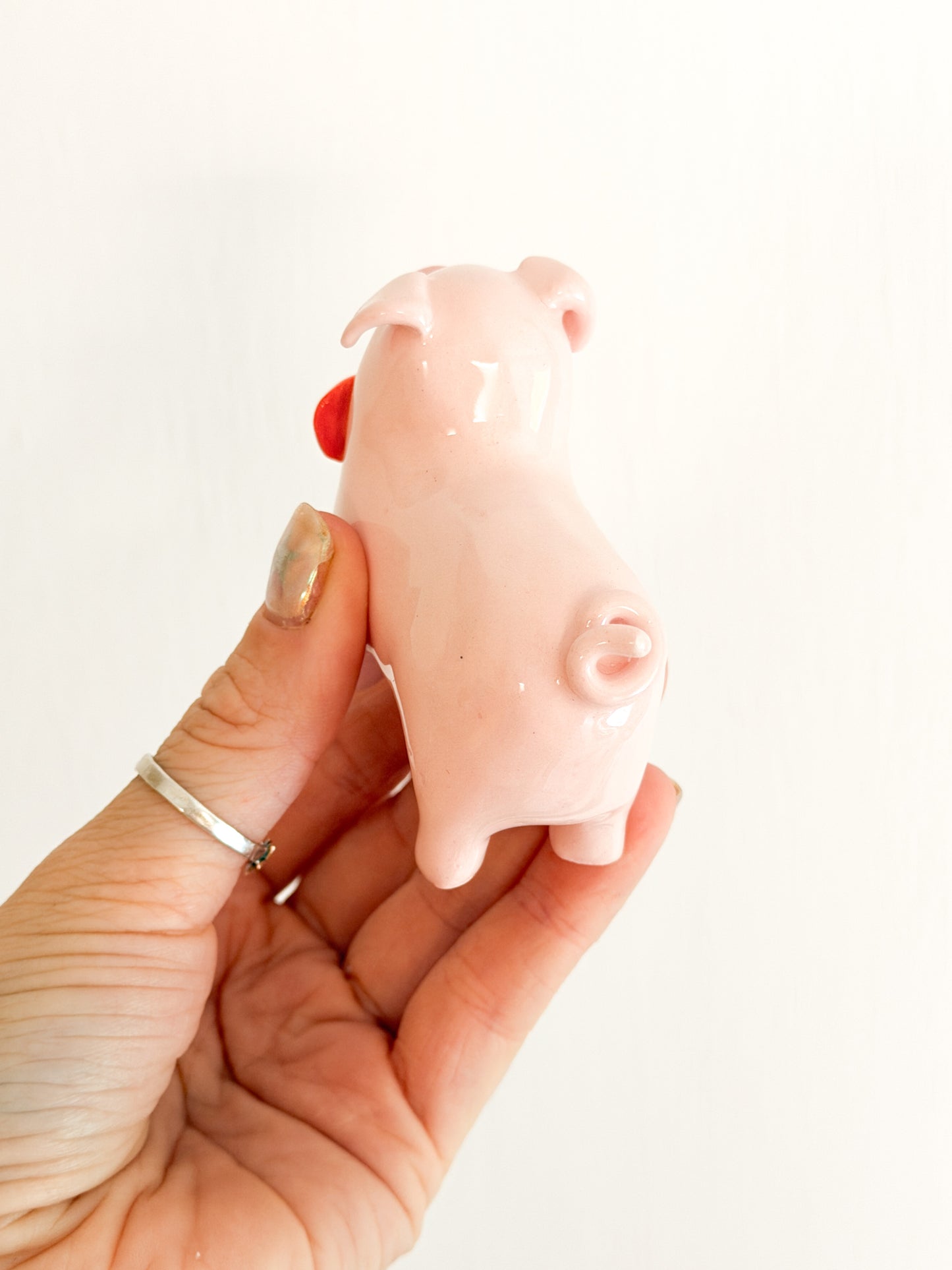 Bow Pig